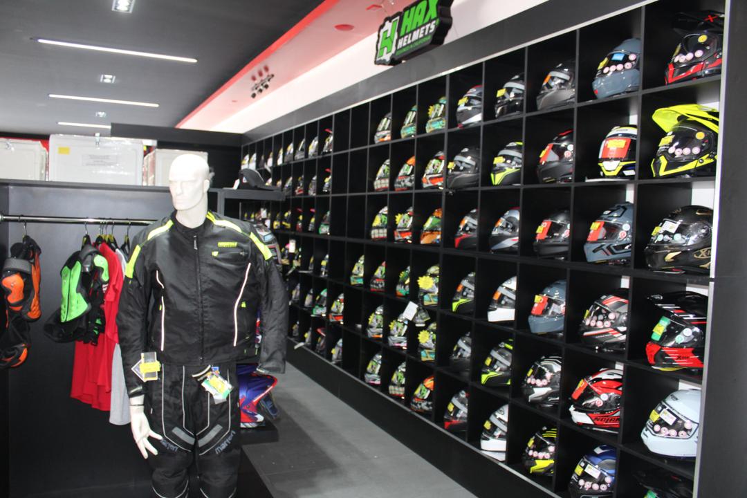 Instalaciones de Daytona Motos Satélite (3)